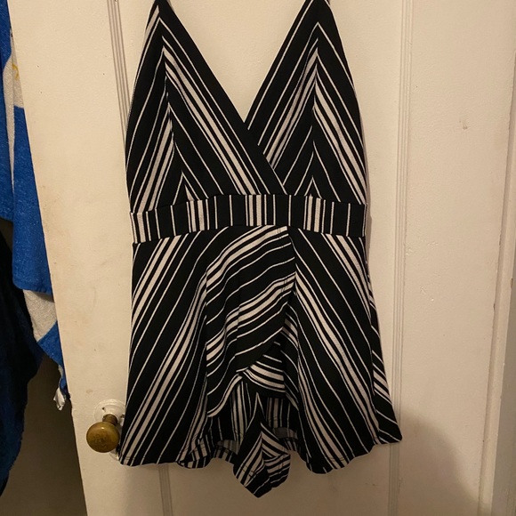 Clothes - Picture 1 of 16